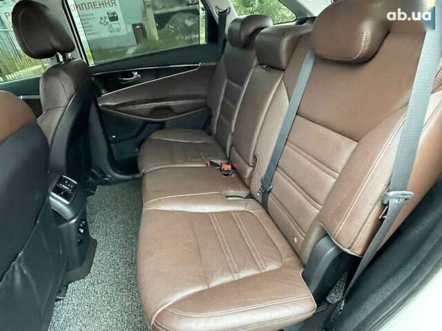 Кіа Соренто, об'ємом двигуна 2.2 л та пробігом 128 тис. км за 19900 $, фото 16 на Automoto.ua
