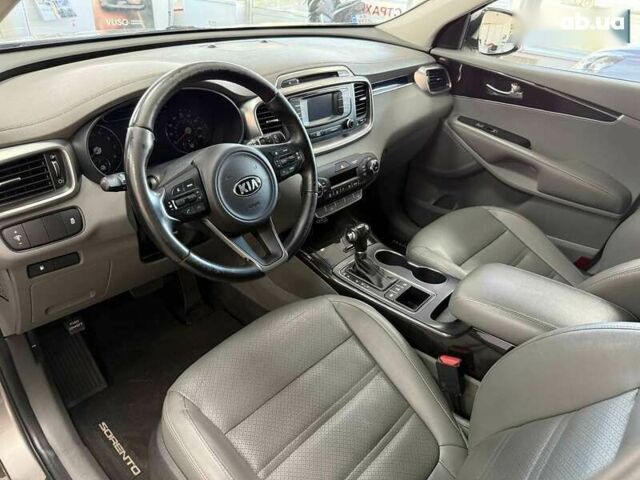 Киа Соренто, объемом двигателя 2 л и пробегом 168 тыс. км за 14990 $, фото 18 на Automoto.ua