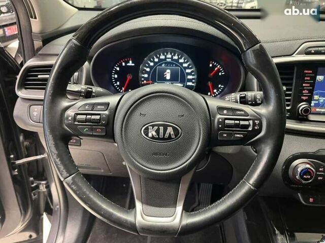 Киа Соренто 2015 в Одессе на Automoto.ua Киа Соренто, объемом двигателя 2.2 л и пробегом 154 тыс. км за 20000 $, фото 12 на Automoto.ua