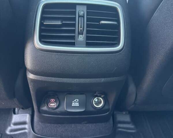 Киа Соренто, объемом двигателя 0 л и пробегом 105 тыс. км за 16500 $, фото 4 на Automoto.ua