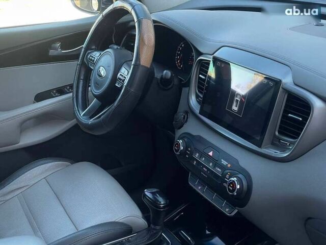 Киа Соренто, объемом двигателя 3.3 л и пробегом 217 тыс. км за 13199 $, фото 25 на Automoto.ua