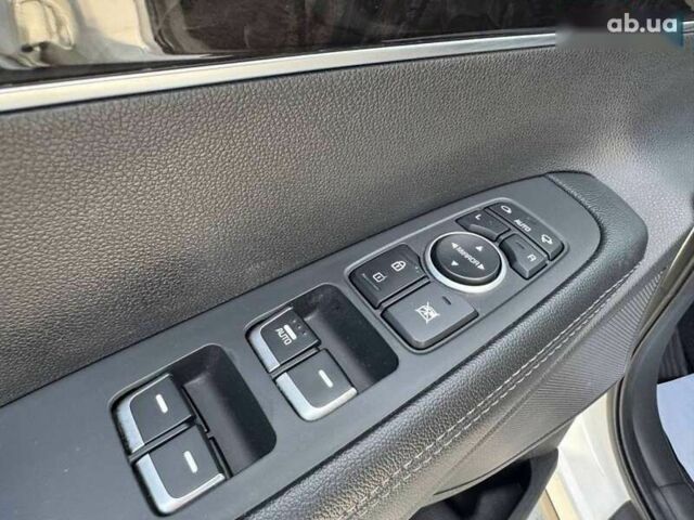 Кіа Соренто, об'ємом двигуна 2 л та пробігом 175 тис. км за 21500 $, фото 9 на Automoto.ua