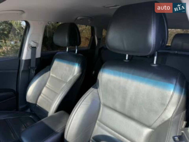 Кіа Соренто, об'ємом двигуна 2.2 л та пробігом 191 тис. км за 19900 $, фото 27 на Automoto.ua