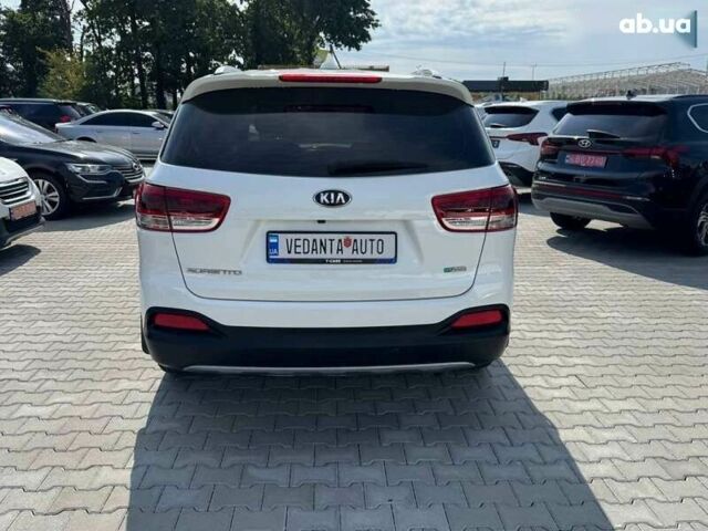 Кіа Соренто, об'ємом двигуна 2 л та пробігом 175 тис. км за 21500 $, фото 5 на Automoto.ua