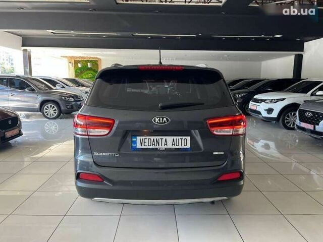 Кіа Соренто, об'ємом двигуна 2 л та пробігом 134 тис. км за 18900 $, фото 6 на Automoto.ua