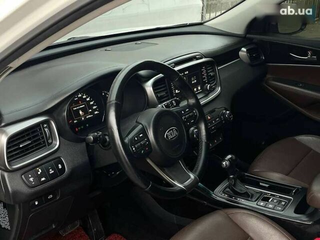 Кіа Соренто, об'ємом двигуна 2.2 л та пробігом 128 тис. км за 19900 $, фото 8 на Automoto.ua