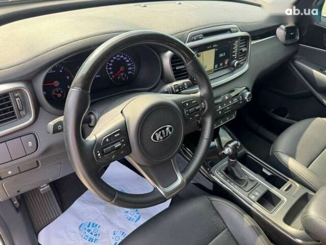 Кіа Соренто, об'ємом двигуна 2 л та пробігом 175 тис. км за 21500 $, фото 10 на Automoto.ua