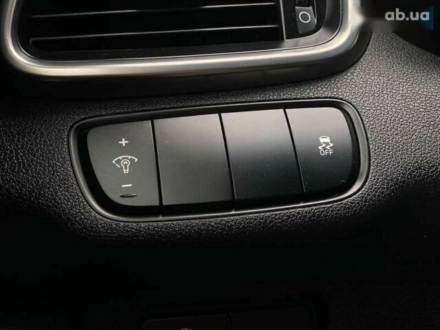 Киа Соренто, объемом двигателя 3.3 л и пробегом 198 тыс. км за 12800 $, фото 27 на Automoto.ua