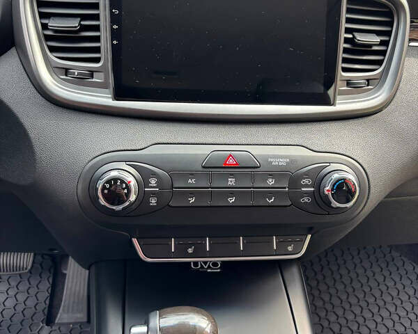 Кіа Соренто, об'ємом двигуна 2.4 л та пробігом 138 тис. км за 14000 $, фото 43 на Automoto.ua