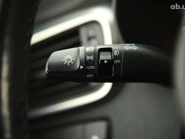 Киа Соренто, объемом двигателя 3.3 л и пробегом 165 тыс. км за 16000 $, фото 20 на Automoto.ua