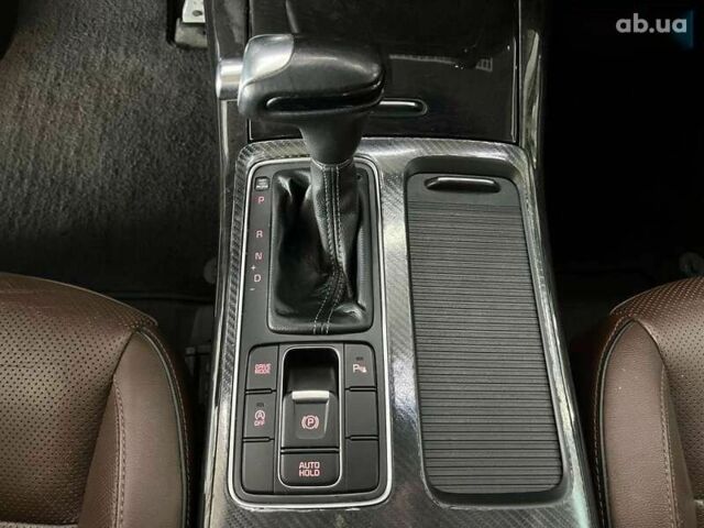 Киа Соренто, объемом двигателя 2.2 л и пробегом 250 тыс. км за 19000 $, фото 17 на Automoto.ua