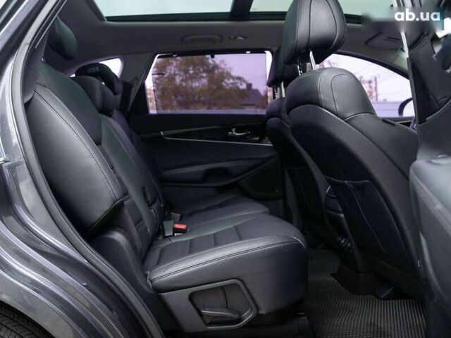 Кіа Соренто, об'ємом двигуна 2 л та пробігом 169 тис. км за 20500 $, фото 28 на Automoto.ua