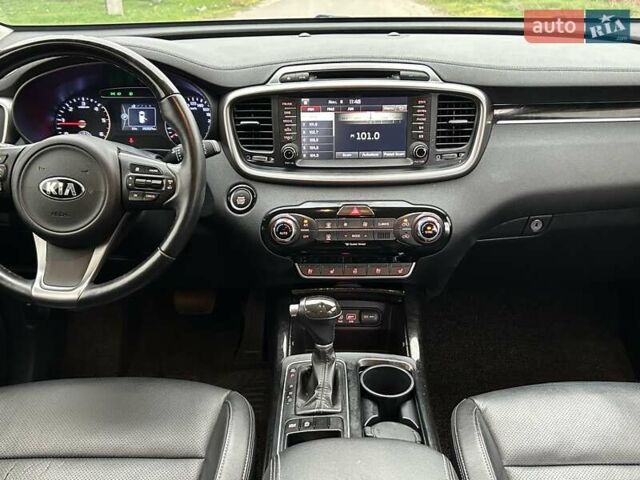 Киа Соренто, объемом двигателя 2 л и пробегом 190 тыс. км за 17999 $, фото 23 на Automoto.ua