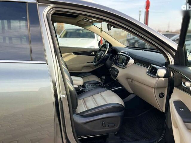 Кіа Соренто, об'ємом двигуна 2 л та пробігом 226 тис. км за 22800 $, фото 27 на Automoto.ua