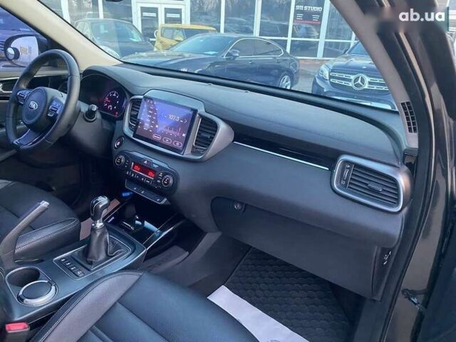 Киа Соренто, объемом двигателя 2.2 л и пробегом 257 тыс. км за 16999 $, фото 13 на Automoto.ua