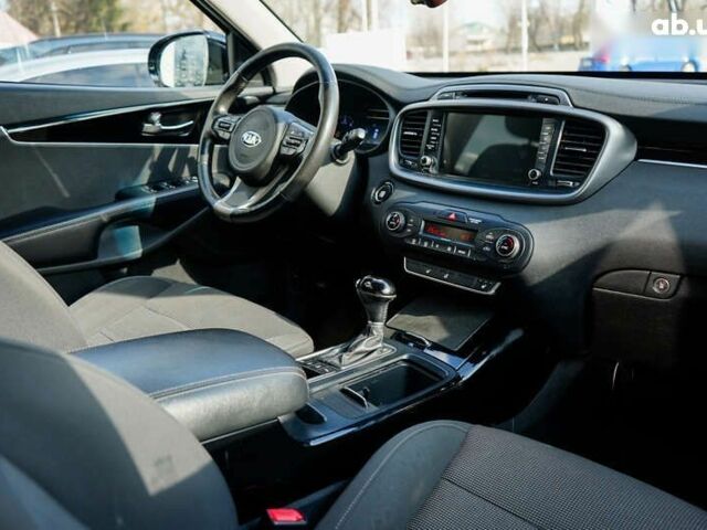 Киа Соренто, объемом двигателя 2.2 л и пробегом 204 тыс. км за 17999 $, фото 29 на Automoto.ua