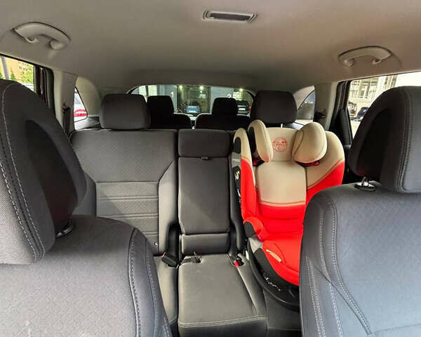 Кіа Соренто, об'ємом двигуна 2.4 л та пробігом 138 тис. км за 14000 $, фото 27 на Automoto.ua