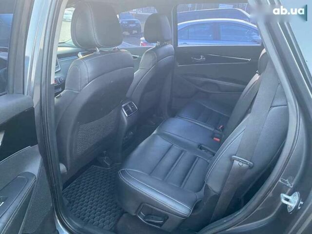 Киа Соренто, объемом двигателя 2.2 л и пробегом 257 тыс. км за 16999 $, фото 10 на Automoto.ua