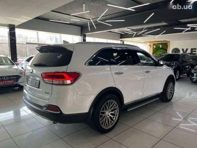 Киа Соренто, объемом двигателя 2.2 л и пробегом 250 тыс. км за 19000 $, фото 3 на Automoto.ua