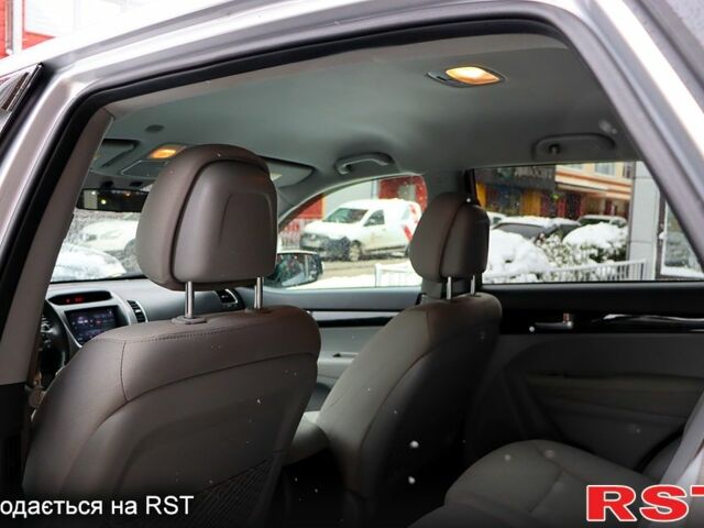 Кіа Соренто, об'ємом двигуна 2.4 л та пробігом 77 тис. км за 12900 $, фото 11 на Automoto.ua