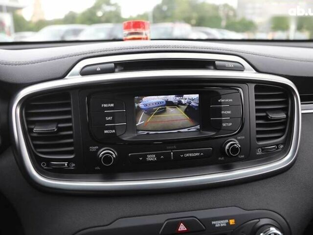 Киа Соренто, объемом двигателя 3.3 л и пробегом 165 тыс. км за 16000 $, фото 15 на Automoto.ua