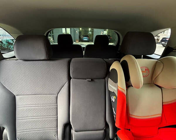 Кіа Соренто, об'ємом двигуна 2.4 л та пробігом 138 тис. км за 14000 $, фото 31 на Automoto.ua