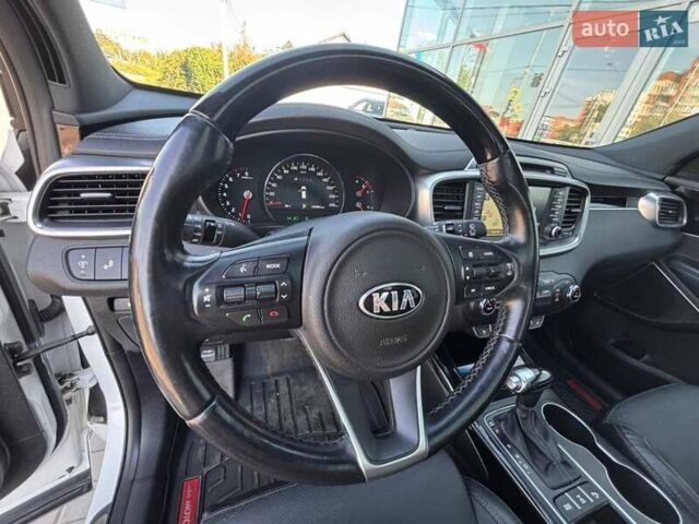 Киа Соренто, объемом двигателя 0 л и пробегом 105 тыс. км за 16500 $, фото 3 на Automoto.ua