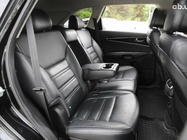 Киа Соренто, объемом двигателя 3.3 л и пробегом 165 тыс. км за 16000 $, фото 8 на Automoto.ua