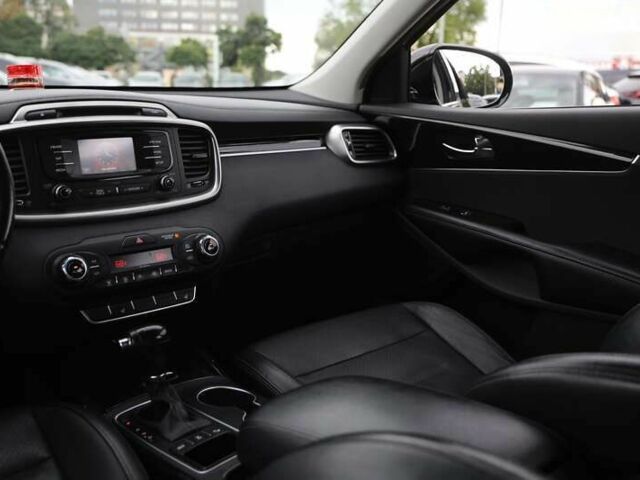 Киа Соренто, объемом двигателя 3.3 л и пробегом 165 тыс. км за 16000 $, фото 12 на Automoto.ua
