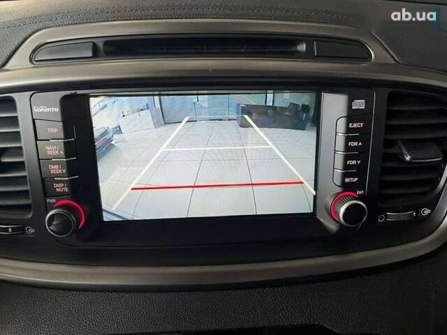 Кіа Соренто, об'ємом двигуна 2 л та пробігом 134 тис. км за 18900 $, фото 13 на Automoto.ua