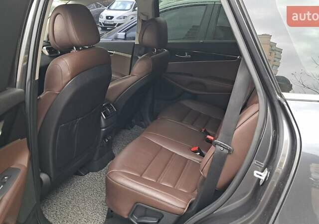 Кіа Соренто, об'ємом двигуна 2.2 л та пробігом 185 тис. км за 22500 $, фото 9 на Automoto.ua