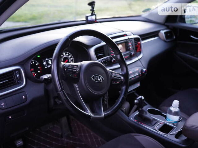 Киа Соренто, объемом двигателя 2.36 л и пробегом 102 тыс. км за 14500 $, фото 9 на Automoto.ua