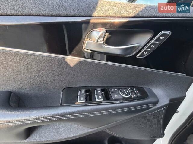Киа Соренто, объемом двигателя 0 л и пробегом 105 тыс. км за 16500 $, фото 10 на Automoto.ua
