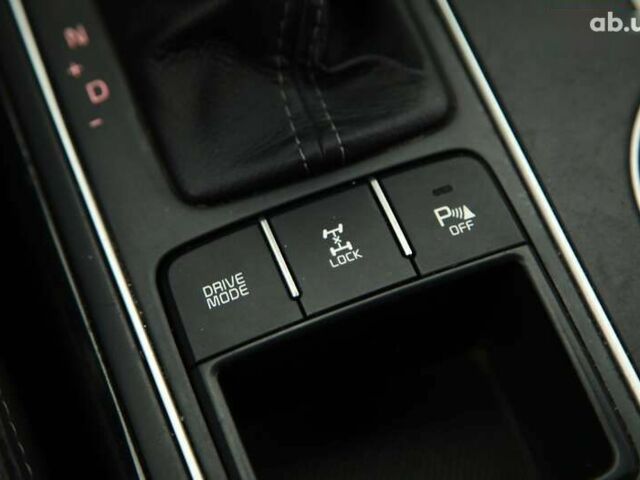 Киа Соренто, объемом двигателя 3.3 л и пробегом 165 тыс. км за 16000 $, фото 19 на Automoto.ua