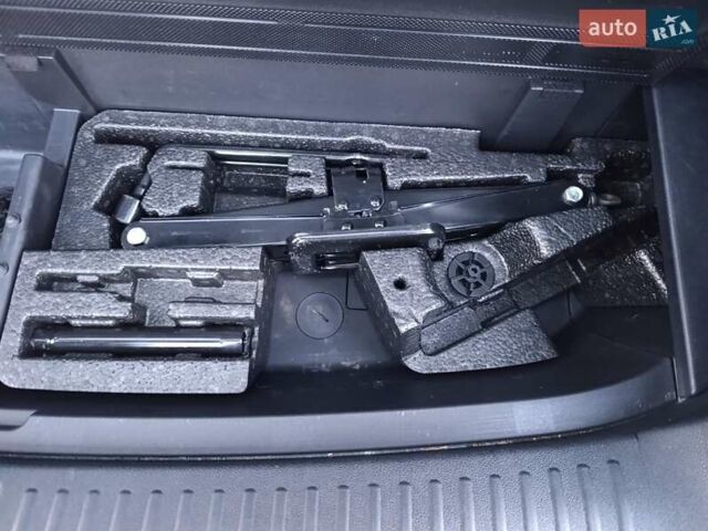Киа Соренто, объемом двигателя 3.3 л и пробегом 210 тыс. км за 17500 $, фото 30 на Automoto.ua