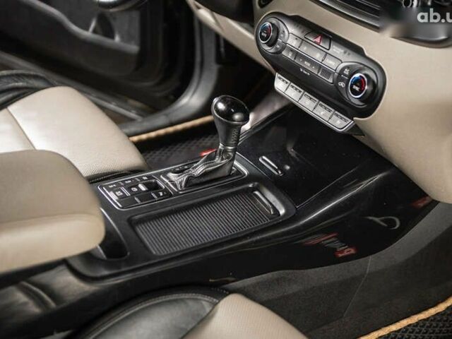 Киа Соренто, объемом двигателя 2.2 л и пробегом 151 тыс. км за 24900 $, фото 15 на Automoto.ua