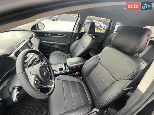 Киа Соренто 2016 в Трускавце на Automoto.ua Киа Соренто, объемом двигателя 0 л и пробегом 225 тыс. км за 23000 $, фото 14 на Automoto.ua