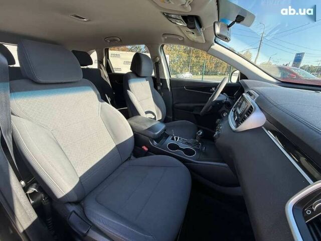 Киа Соренто, объемом двигателя 2.4 л и пробегом 205 тыс. км за 10700 $, фото 16 на Automoto.ua