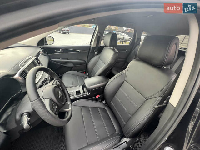 Киа Соренто 2016 в Трускавце на Automoto.ua Киа Соренто, объемом двигателя 0 л и пробегом 225 тыс. км за 23000 $, фото 17 на Automoto.ua