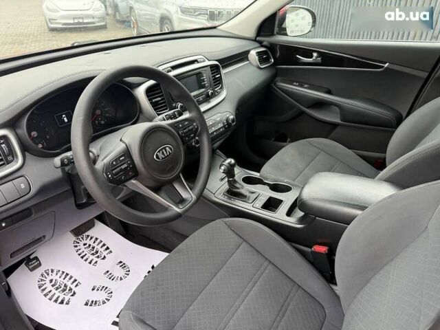 Кіа Соренто, об'ємом двигуна 2.4 л та пробігом 109 тис. км за 10900 $, фото 10 на Automoto.ua