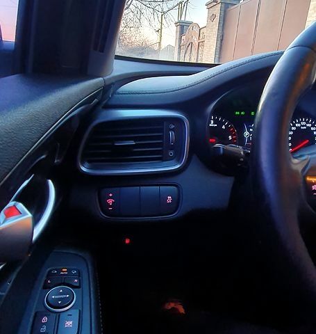 Кіа Соренто, об'ємом двигуна 20 л та пробігом 105 тис. км за 20000 $, фото 8 на Automoto.ua