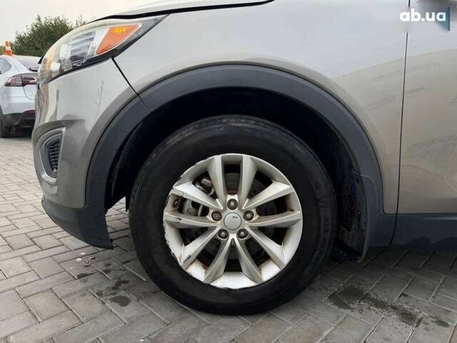 Киа Соренто, объемом двигателя 2.4 л и пробегом 216 тыс. км за 10900 $, фото 7 на Automoto.ua