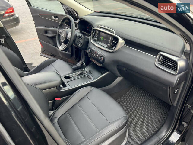 Киа Соренто 2016 в Трускавце на Automoto.ua Киа Соренто, объемом двигателя 0 л и пробегом 225 тыс. км за 23000 $, фото 18 на Automoto.ua