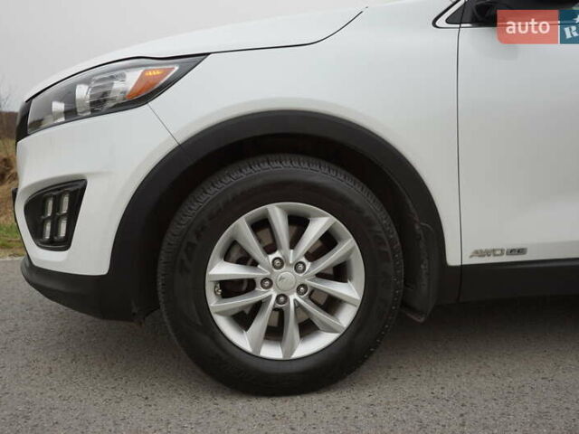 Киа Соренто, объемом двигателя 3.34 л и пробегом 78 тыс. км за 17900 $, фото 4 на Automoto.ua