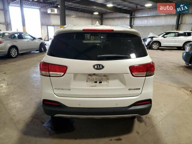 Киа Соренто, объемом двигателя 2 л и пробегом 98 тыс. км за 2000 $, фото 2 на Automoto.ua