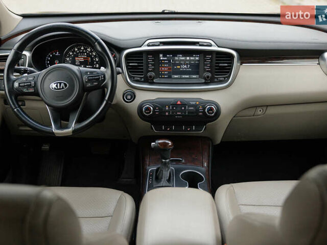 Киа Соренто, объемом двигателя 2 л и пробегом 136 тыс. км за 15999 $, фото 13 на Automoto.ua