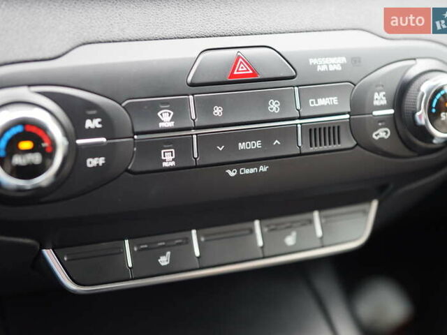 Киа Соренто, объемом двигателя 3.34 л и пробегом 78 тыс. км за 17900 $, фото 17 на Automoto.ua