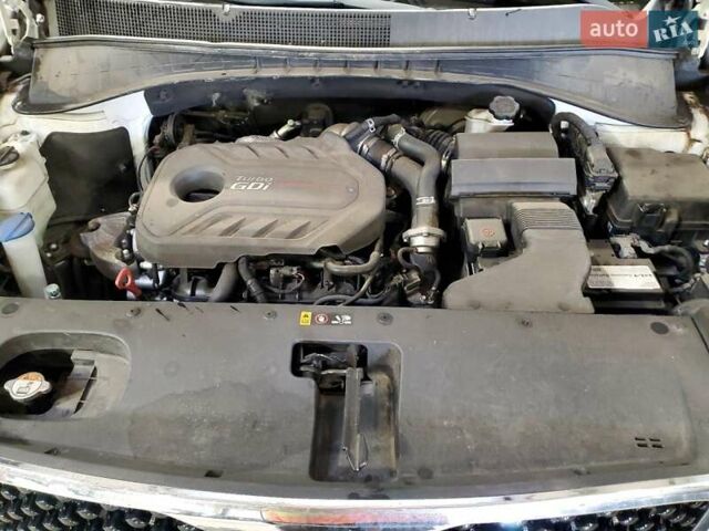 Киа Соренто, объемом двигателя 2 л и пробегом 98 тыс. км за 2000 $, фото 11 на Automoto.ua