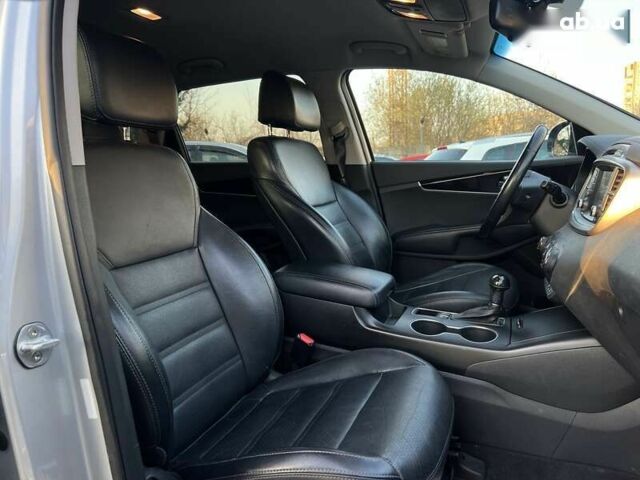 Киа Соренто, объемом двигателя 2.4 л и пробегом 124 тыс. км за 17150 $, фото 8 на Automoto.ua