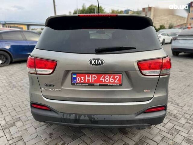 Киа Соренто, объемом двигателя 2.4 л и пробегом 216 тыс. км за 10900 $, фото 6 на Automoto.ua